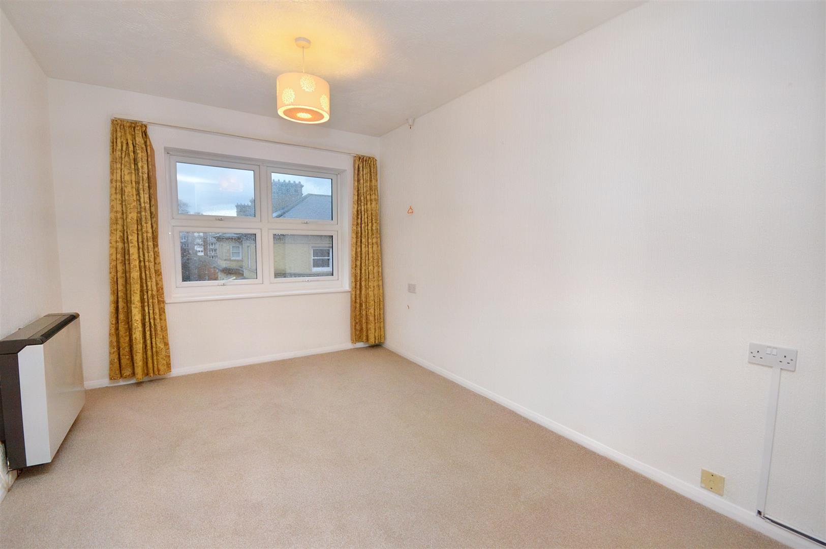 Property Details for Fairfield Road Eastbourne BN20 7NF Town